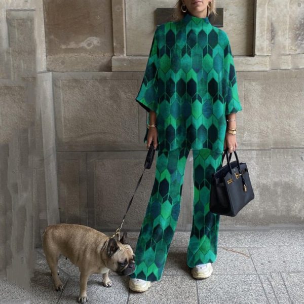 WOLF Streetwear-Set mit hohem Kragen Im Angebot